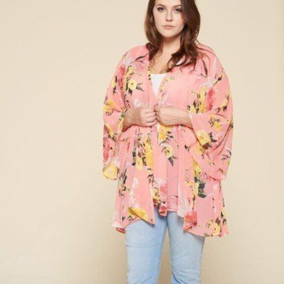 Plus Size Floral Printed Oversize Flowy And Airy Kimono With Dramatic Bell Sleev - Picture 2 of 2